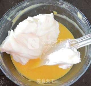 柠香戚风蛋糕的做法步骤:9