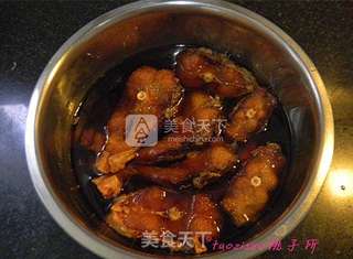 糖酒熏鱼的做法步骤:7