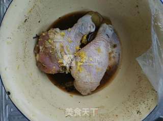 柠檬烤鸡腿的做法步骤：2