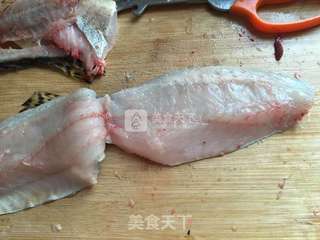 松鼠鳜鱼的做法步骤:3