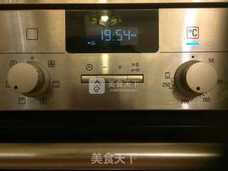 盐烤秋刀鱼的做法步骤：2