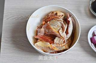 腊八蒜焖鸡的做法步骤:5