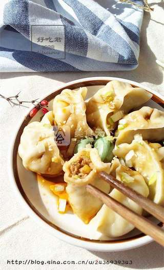 白菜虾仁水饺的做法步骤:18