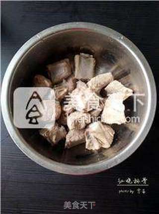 【吮齿留香的美味】红烧排骨的做法步骤:3
