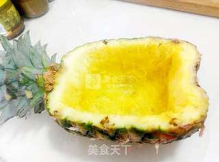异域风情——草莓菠萝炒饭的做法步骤:3
