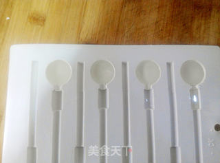 送给孩子最特别的礼物——水晶棒棒糖的做法步骤:8