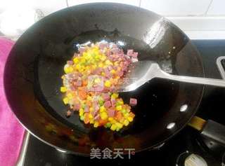 异域风情——草莓菠萝炒饭的做法步骤:4
