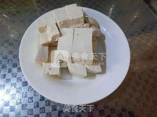 干锅鱼腩豆腐的做法步骤:2