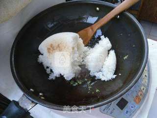酱汁炒饭的做法步骤：5