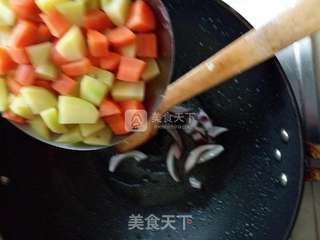 咖喱饭的做法步骤:3