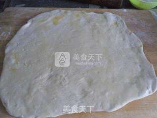 椒盐发面卷的做法步骤：4