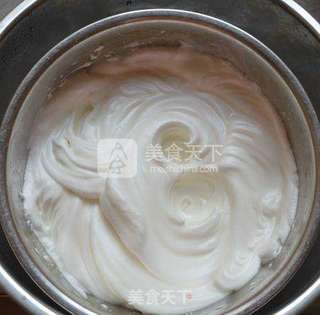 火龙果皮波点蛋糕卷的做法步骤:4