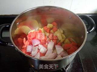 杂蔬小牛腩浓汤的做法步骤:11