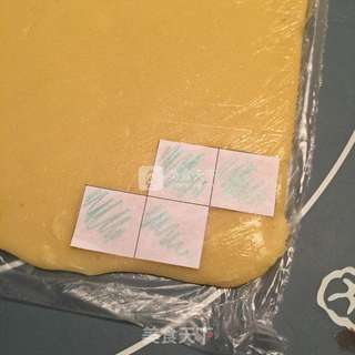 俄罗斯方块糖霜饼干的做法步骤:3
