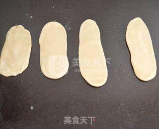 玉米鲜肉月饼的做法步骤:11