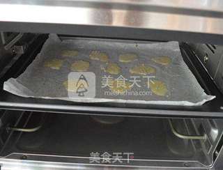 芝麻薄脆饼的做法步骤:7