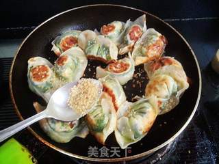 青菜鸡蛋煎馄饨的做法步骤:16