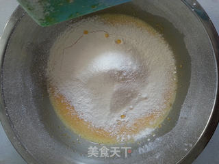 黑加仑牛奶无油戚风蛋糕的做法步骤:6
