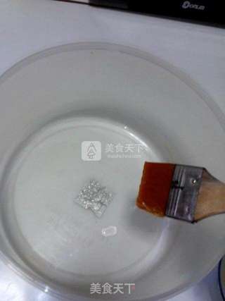 微波炉花生芝麻牛轧糖的做法步骤:2