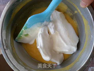 黑加仑牛奶无油戚风蛋糕的做法步骤:10