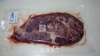 黑椒牛排的做法步骤：1