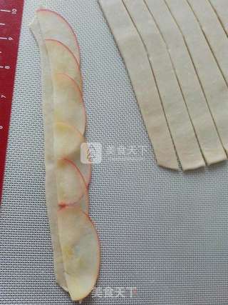 苹果玫瑰花的做法步骤:7