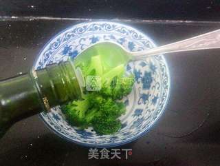 土豆西兰花吉利虾的做法步骤:3