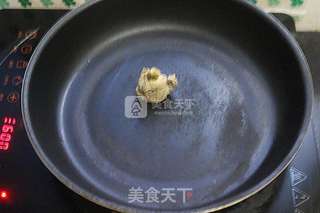 家炖大黄鱼的做法步骤:3