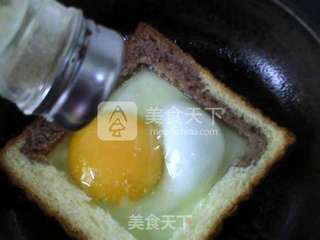 煎鸡蛋土司的做法步骤:6