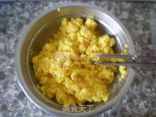 贴玉米面大饼子的做法步骤:2