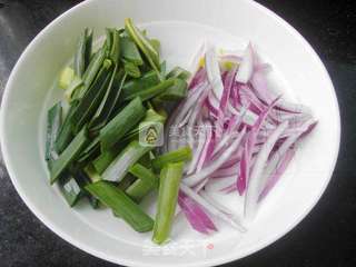 泡菜炒年糕的做法步骤:5
