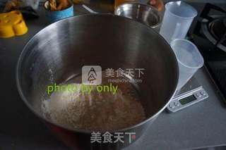 生煎包的做法步骤：1