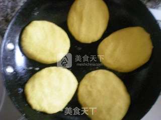 贴玉米面大饼子的做法步骤:7