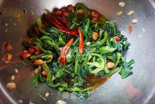 脆果仁拌菠菜的做法步骤:8