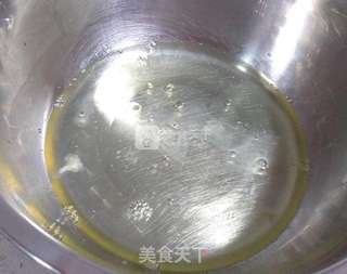 红枣红糖戚风蛋糕的做法步骤:2