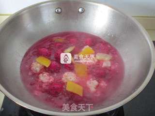 火龙果熘虾球的做法步骤:10