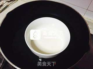 草莓慕斯蛋糕的做法步骤:3