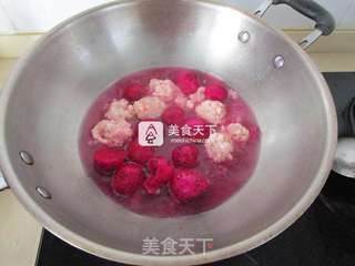 火龙果熘虾球的做法步骤:8
