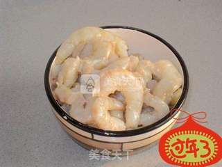 鱼虾藕饼的做法步骤：1