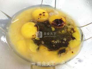 红枣红糖戚风蛋糕的做法步骤:3