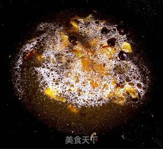 刀鱼炖茼蒿的做法步骤:9