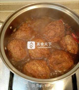 红烧狮子头的做法步骤:10