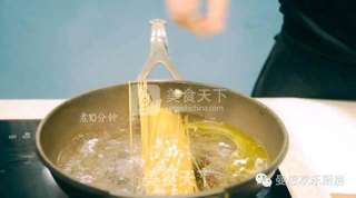 绿色健康的减肥餐——青酱意面(附制作过程视频链接)的做法步骤:2