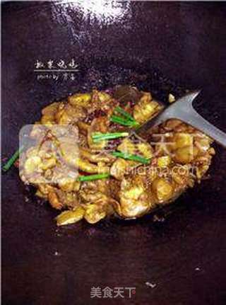 板栗烧鸡的做法步骤:12