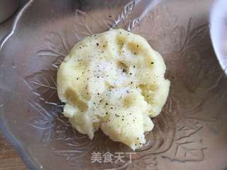 土豆泥芝士虾球的做法步骤:2