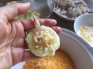 土豆泥芝士虾球的做法步骤:6