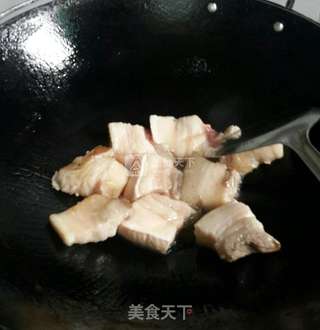 酸菜红烧肉的做法步骤：4