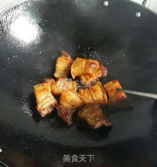 酸菜红烧肉的做法步骤：6