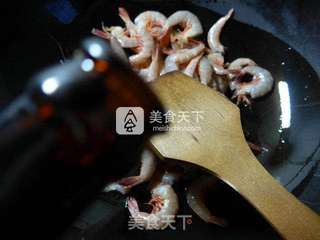 西兰花炒海虾的做法步骤：3