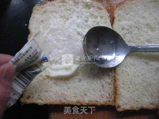 黄瓜鸡蛋三明治的做法步骤:4